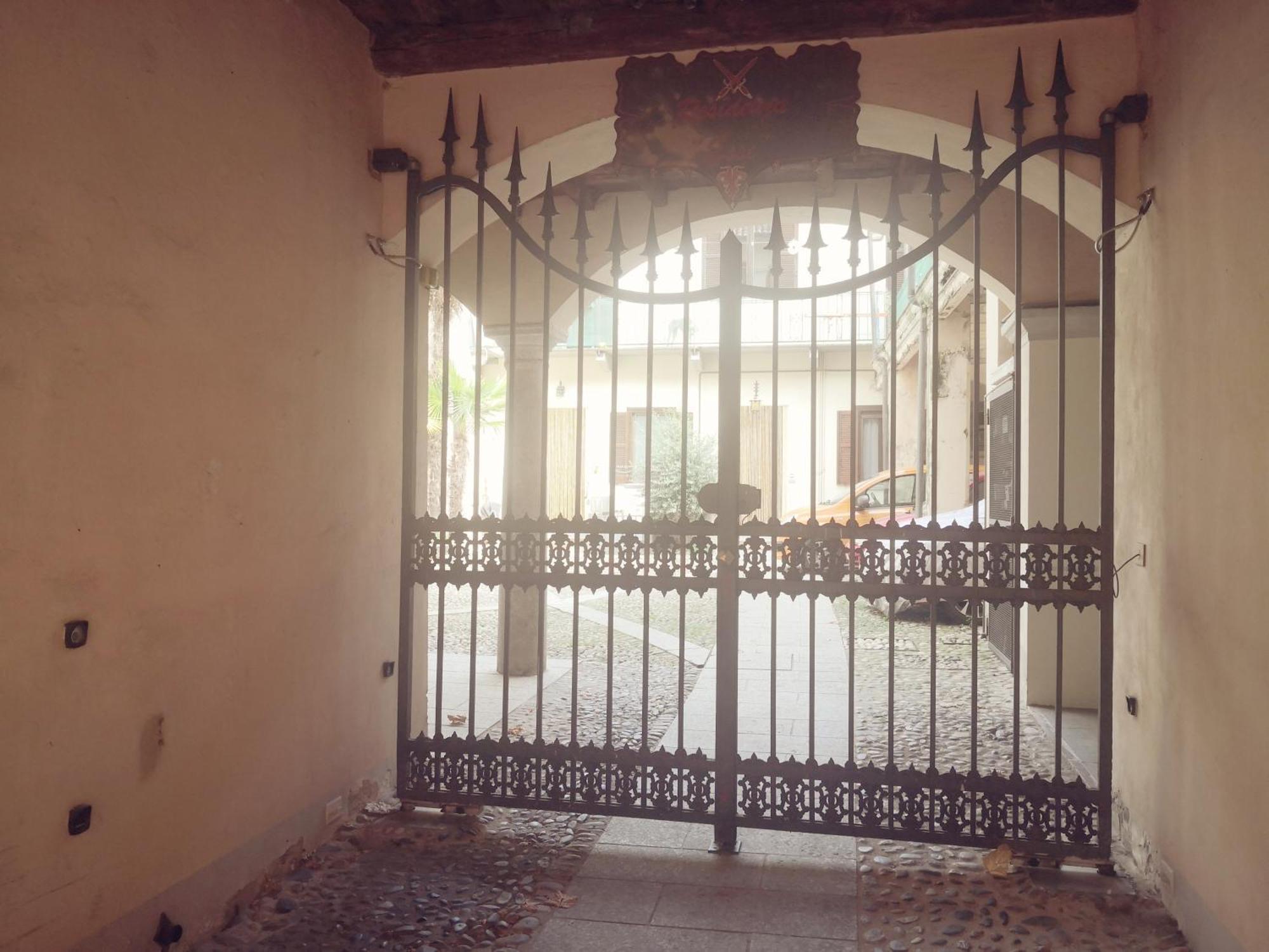Residenza Esse Vila Angera Exterior foto