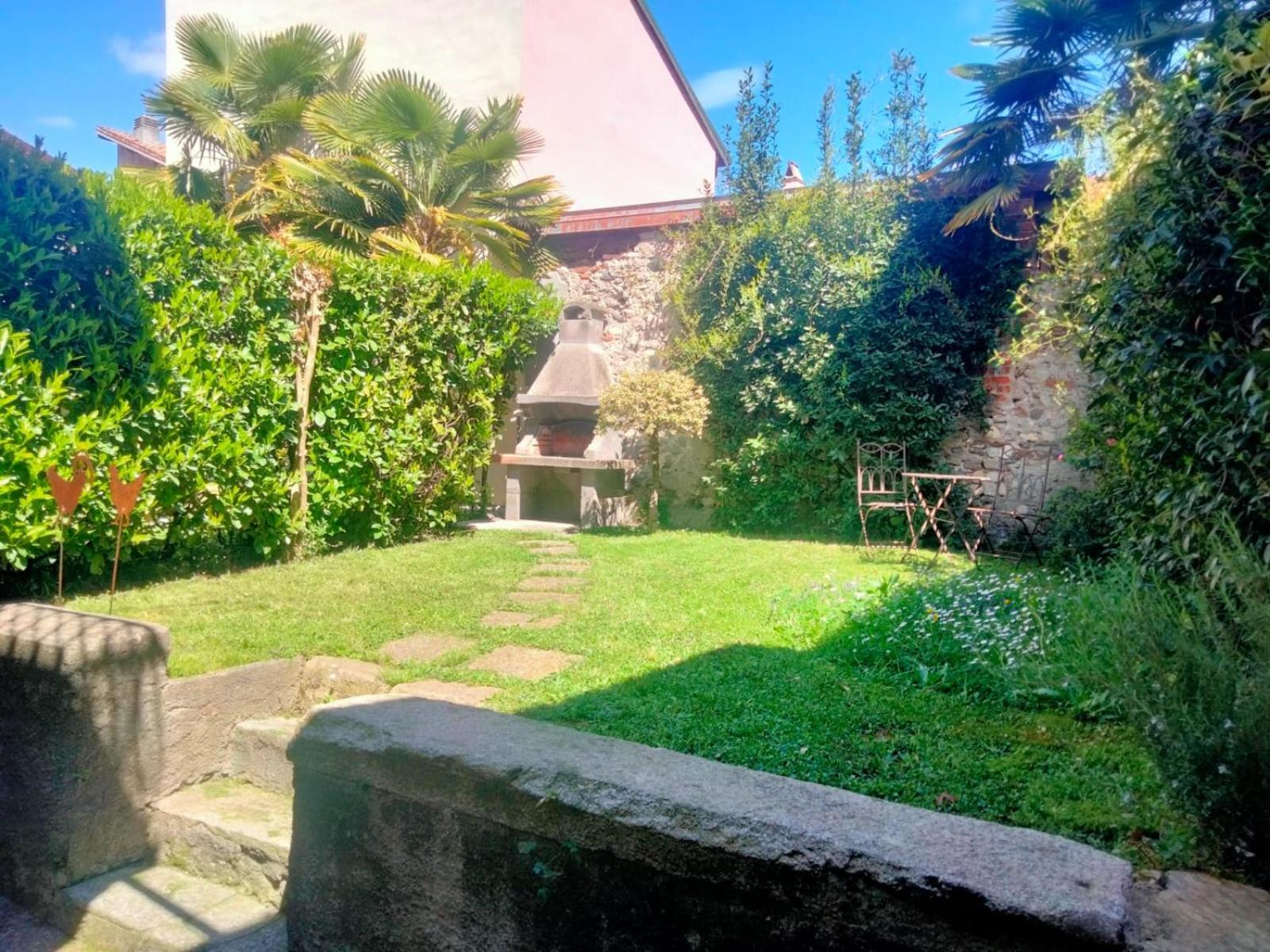 Residenza Esse Vila Angera Exterior foto