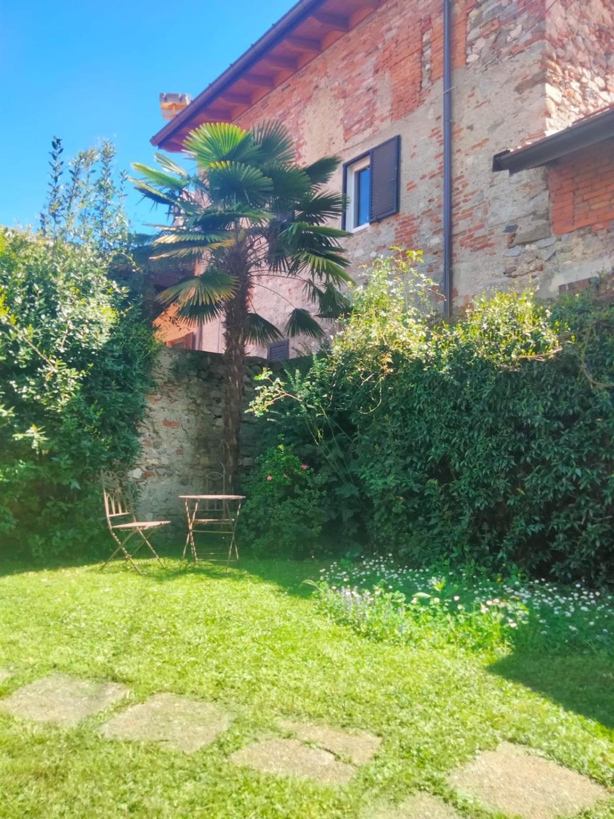 Residenza Esse Vila Angera Exterior foto